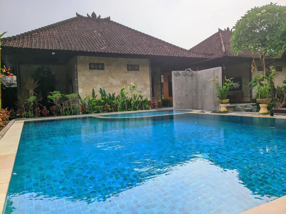 קוטה לומבוק Taman Sari Cottages מראה חיצוני תמונה
