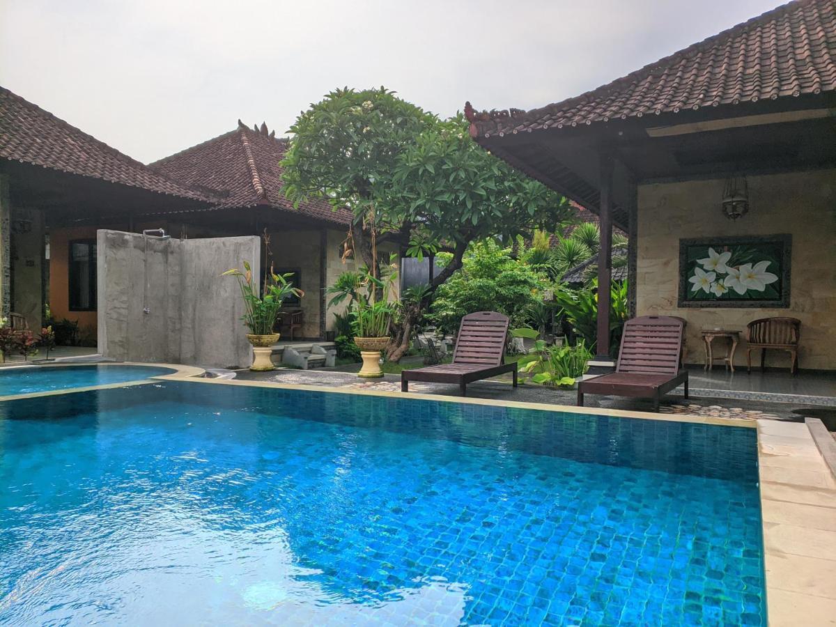 קוטה לומבוק Taman Sari Cottages מראה חיצוני תמונה