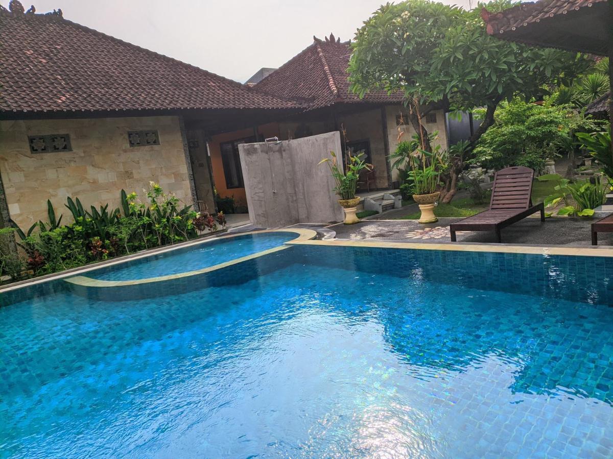 קוטה לומבוק Taman Sari Cottages מראה חיצוני תמונה