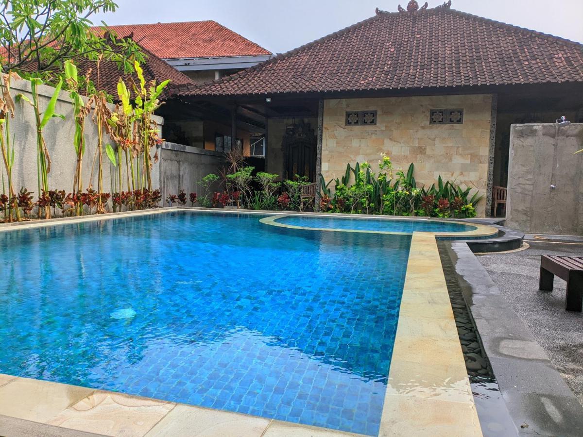 קוטה לומבוק Taman Sari Cottages מראה חיצוני תמונה