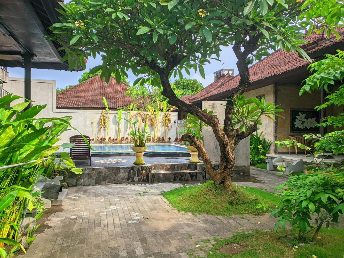 קוטה לומבוק Taman Sari Cottages מראה חיצוני תמונה