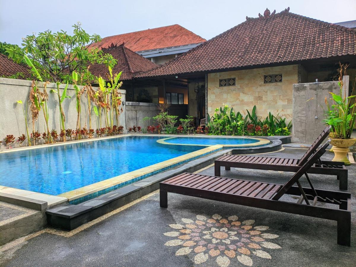 קוטה לומבוק Taman Sari Cottages מראה חיצוני תמונה
