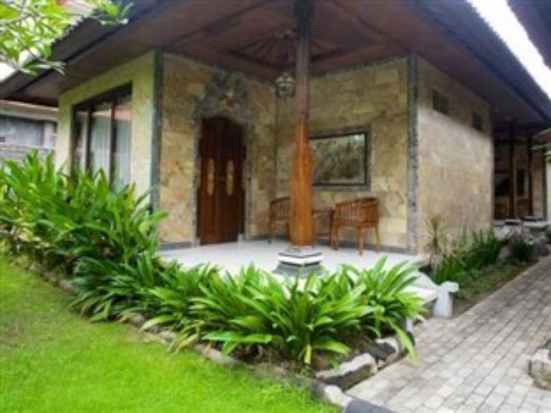קוטה לומבוק Taman Sari Cottages מראה חיצוני תמונה