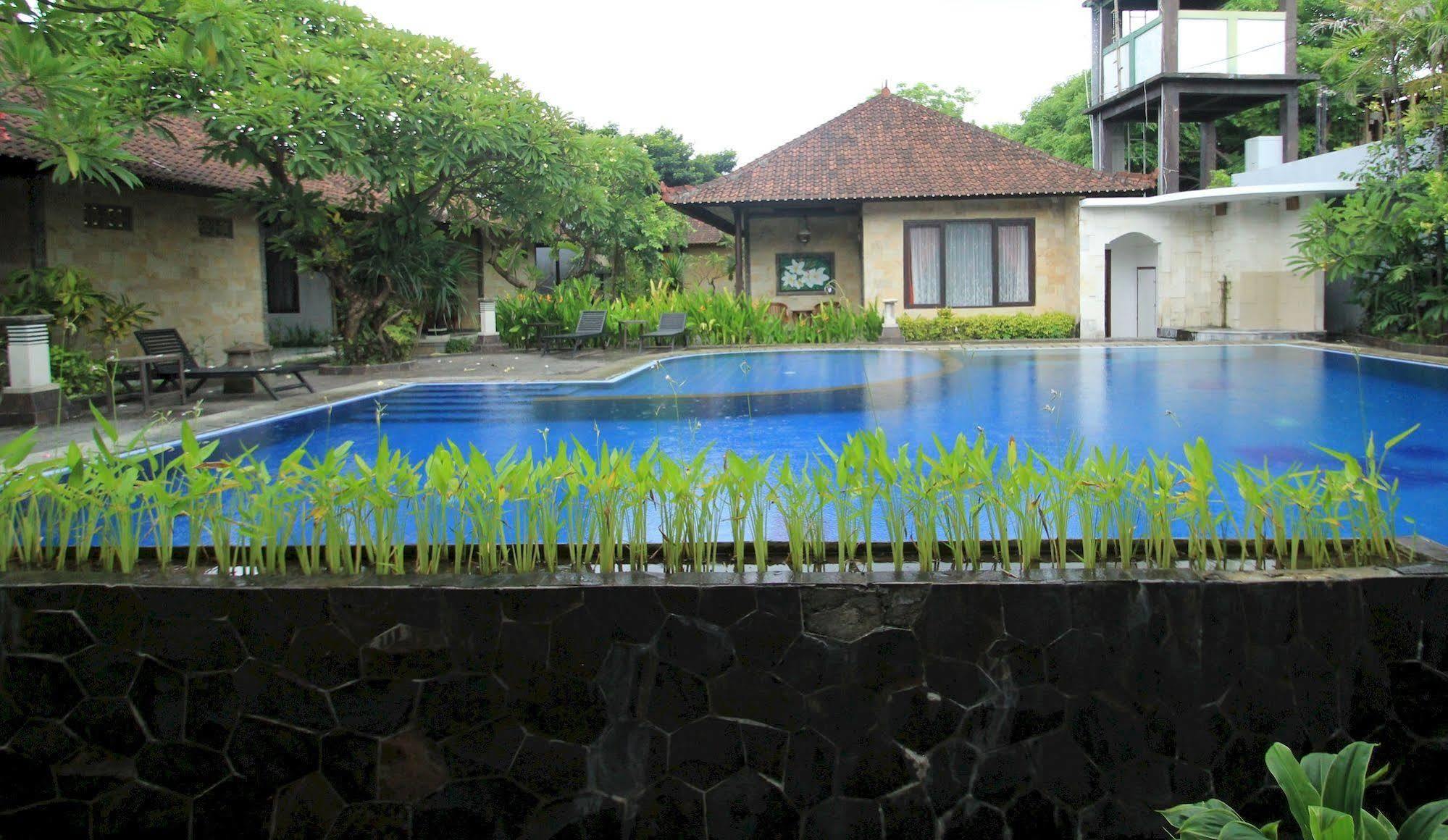 קוטה לומבוק Taman Sari Cottages מראה חיצוני תמונה
