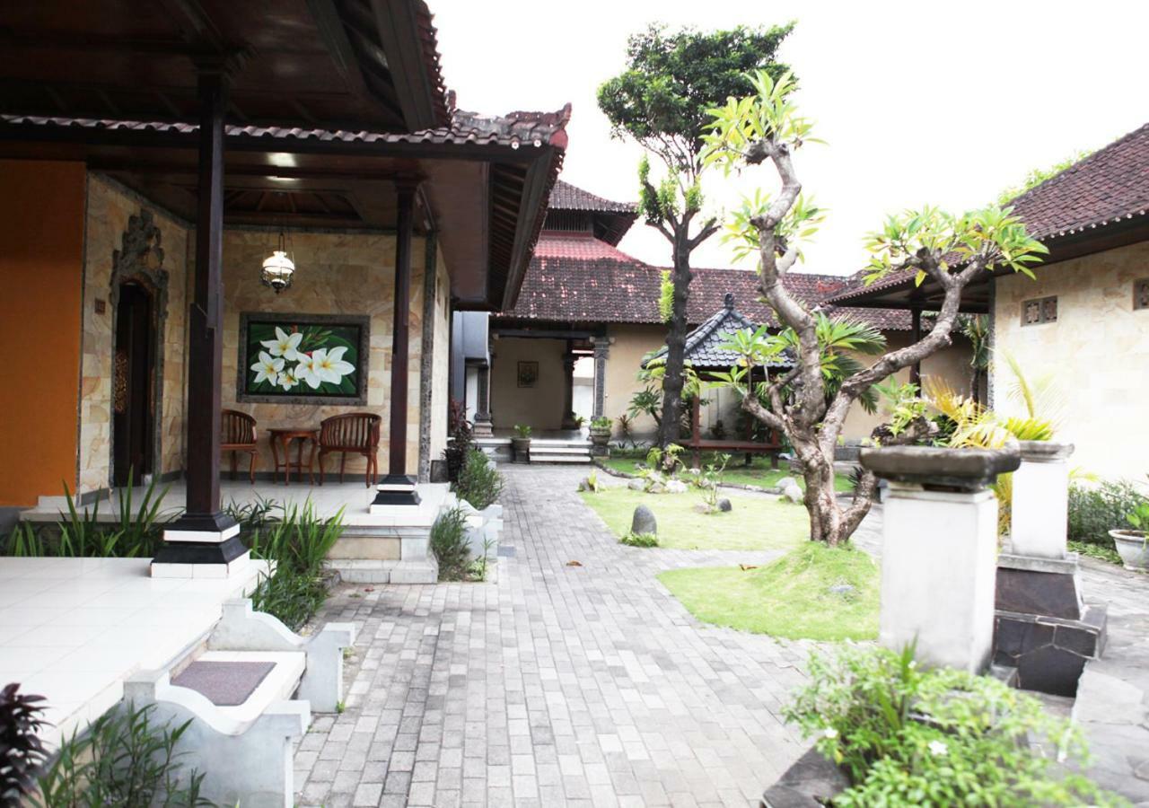 קוטה לומבוק Taman Sari Cottages מראה חיצוני תמונה