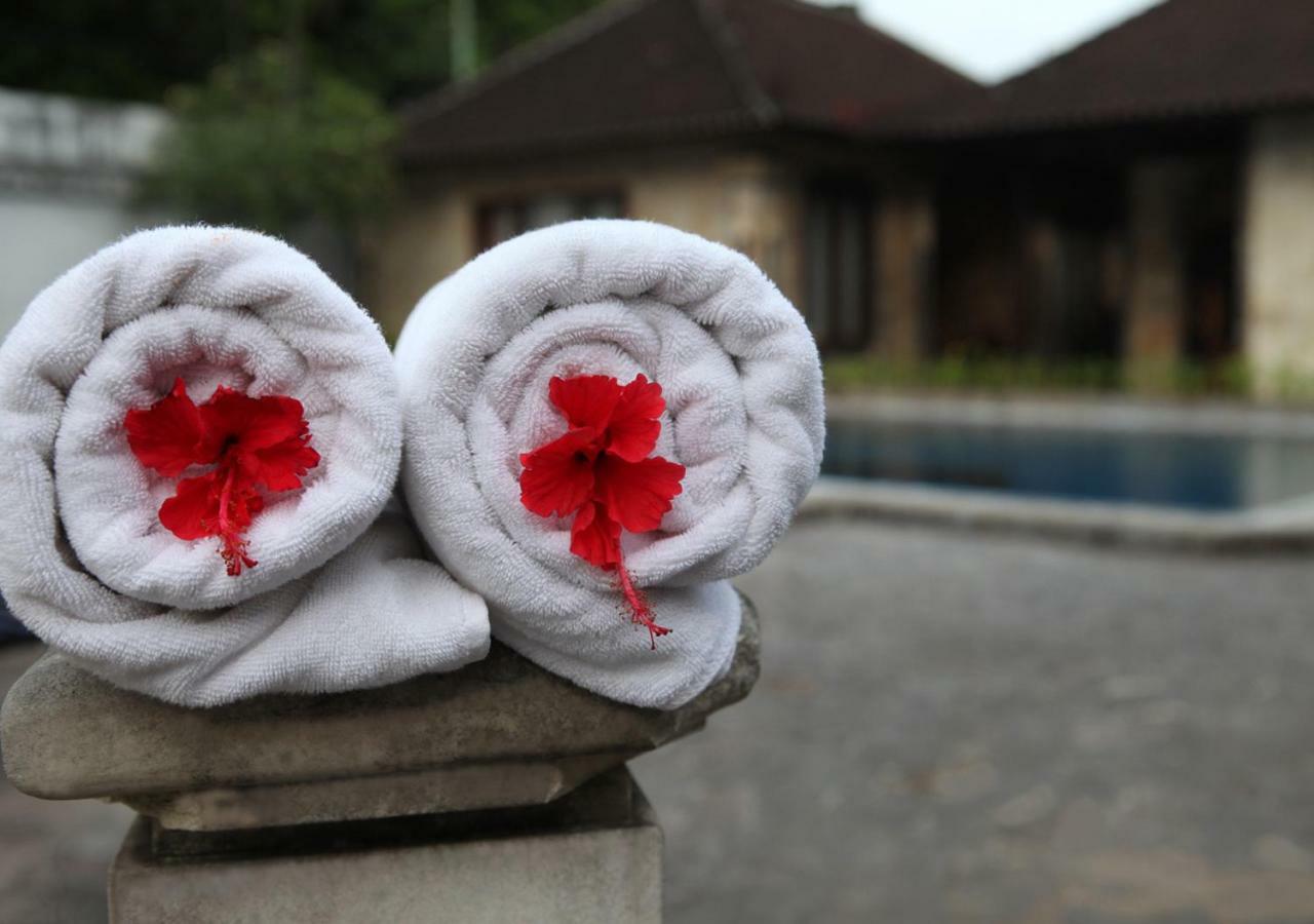 קוטה לומבוק Taman Sari Cottages מראה חיצוני תמונה