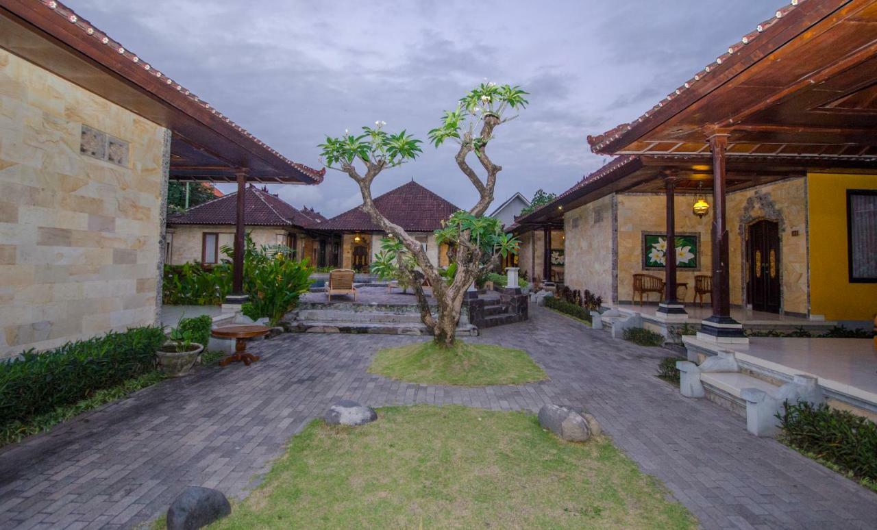 קוטה לומבוק Taman Sari Cottages מראה חיצוני תמונה